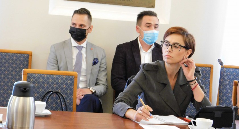 Gmina zapłaci za nianię