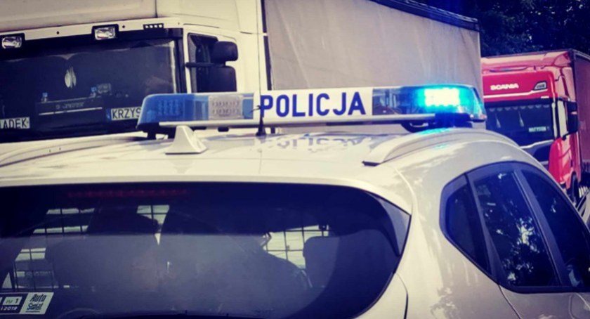 Wypadek w Sieradzu - jedna osoba w szpitalu 