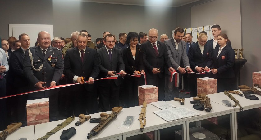 185 tys. zł za wirtualną strzelnicę