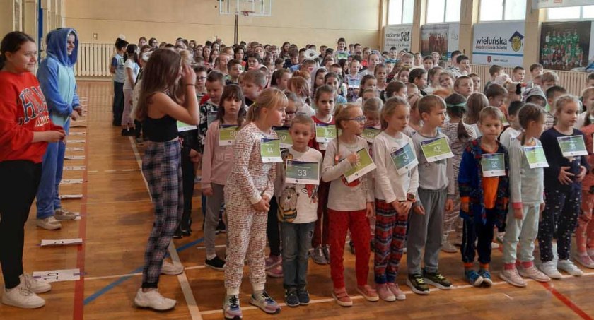 Na korytarzach zaroiło się od aniołów