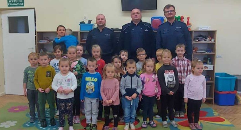 Rozmawiali z dziećmi i młodzieżą o bezpieczeństwie 
