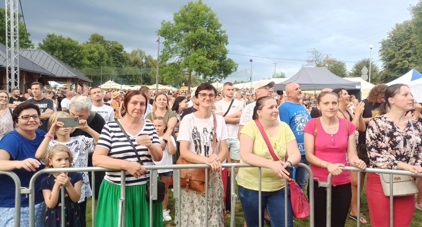 XII Wojewódzkie Święto Chrzanu w Osjakowie - frekwencja lepsza niż rok temu 