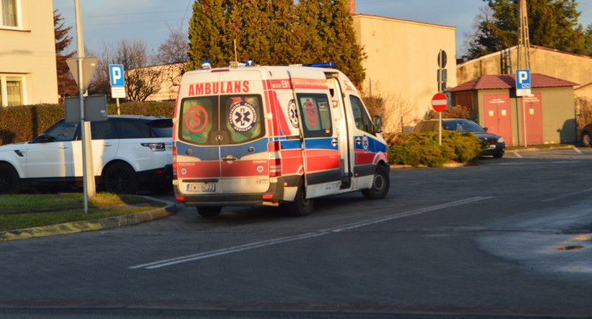 Znaleźli się tam w odpowiednim czasie. Uratowali kobietę z urazem głowy 