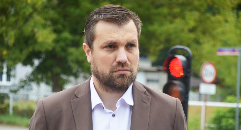 Fotel burmistrza jest niebezpieczny
