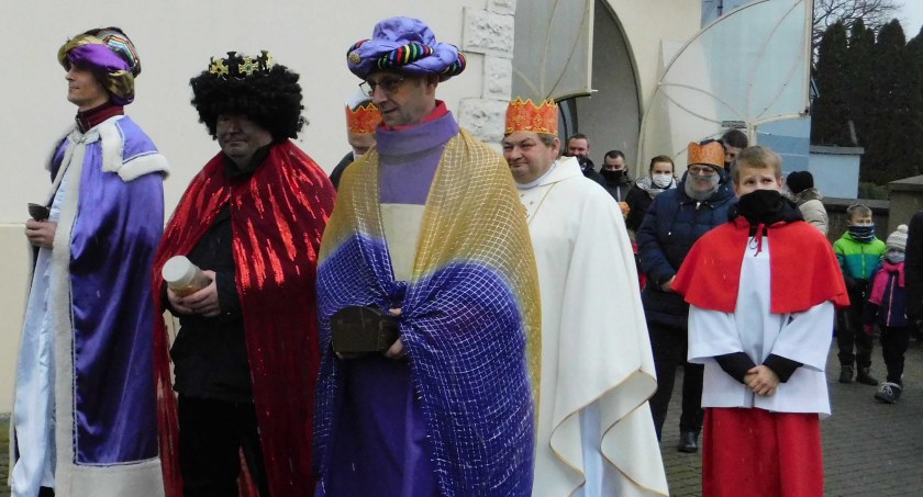 Bardzo skromny orszak