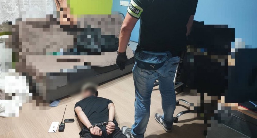 Dowcipniś ze Skierniewic w rękach policji - mężczyzna bez potrzeby wzywał służby
