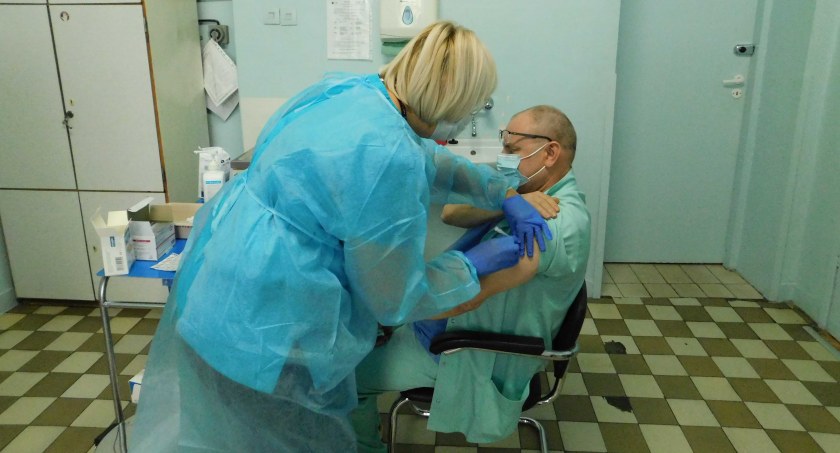 Większość pracowników szpitala zaszczepiona