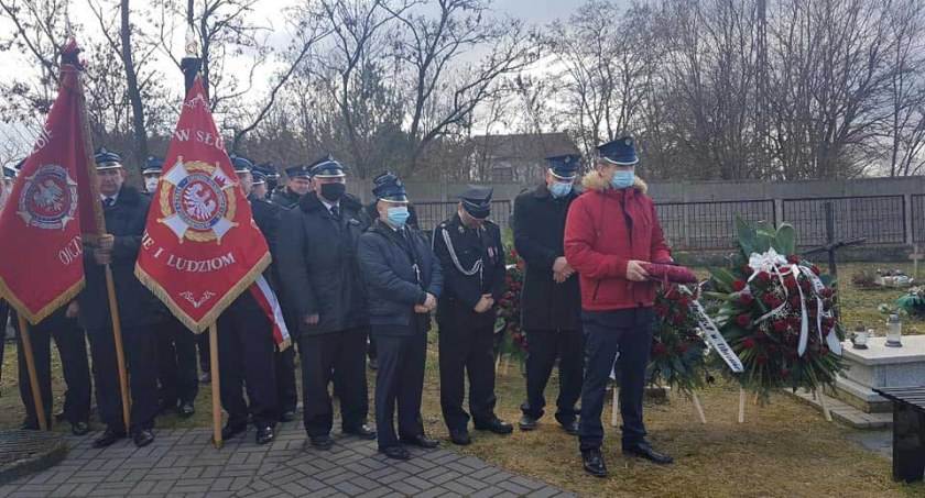 Z pompą odprowadzili druha na miejsce wiecznego spoczynku