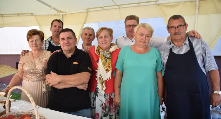 Dożynki parafialne w Raciszynie - biesiadowali po raz pierwszy 
