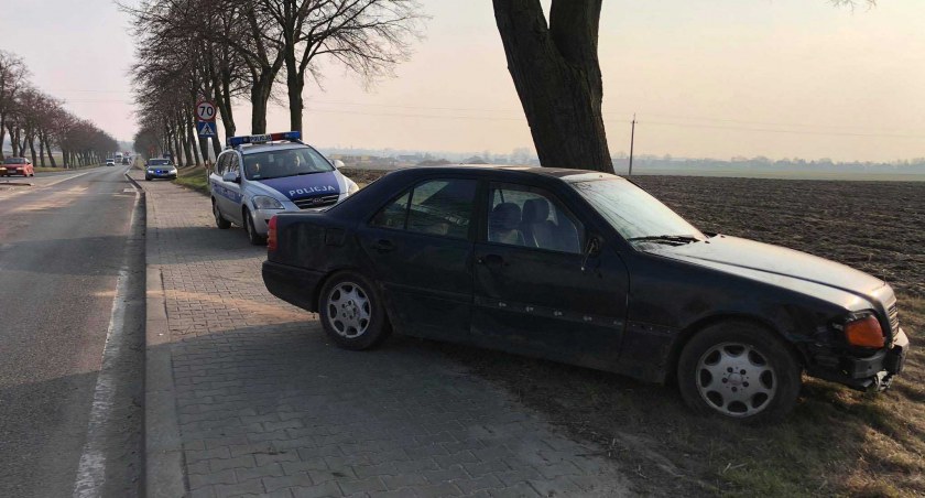 Uszkodził znaki i zniknął