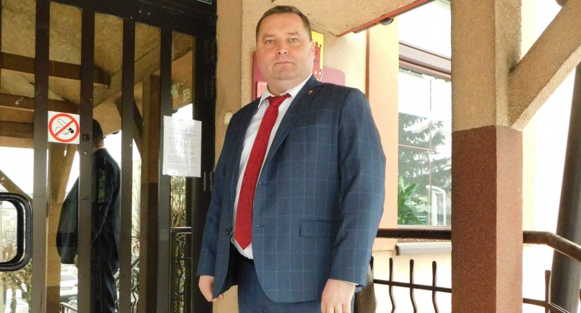 Policjanci zainteresowani szkołą