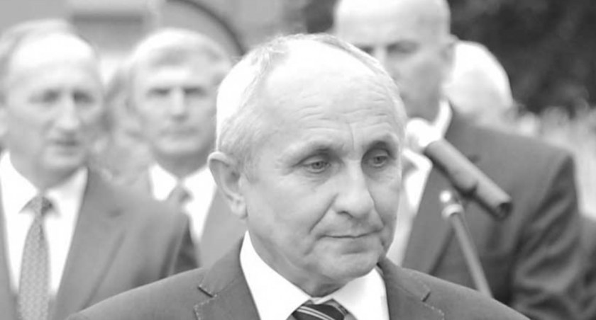 Miesiąc przed emeryturą…