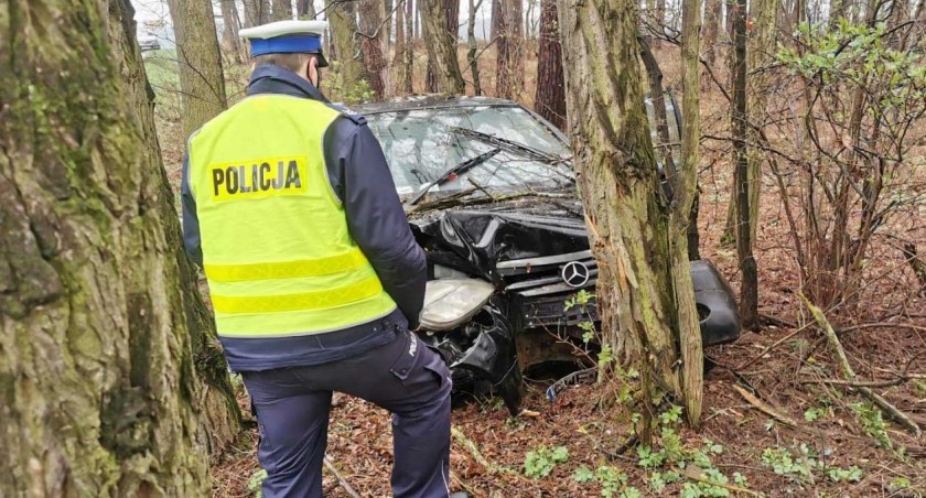 Nie zdjęła nogi z gazu