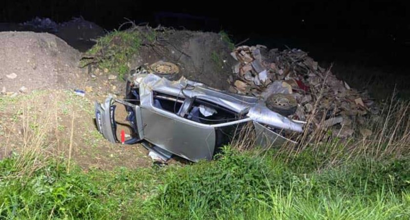 Skasował auto. Był pijany