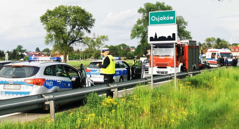 Wypadek na krajówce. Dwie osoby ranne