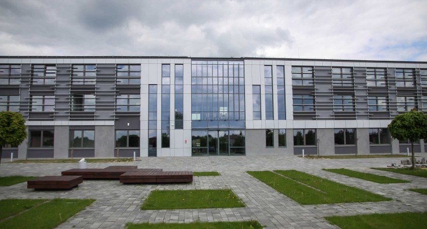 Nowy budynek urzędu niemal gotowy do użytku