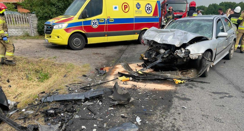 Czołówka. Rannych odwieziono do szpitala