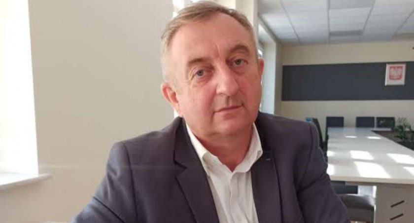 W Białej kością niezgody stał się parkiet w remizie