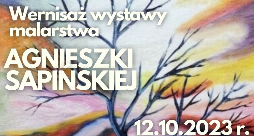 Niesamowity wernisaż w Wieluniu - artystka maluje swoje prace za pomocą ust 