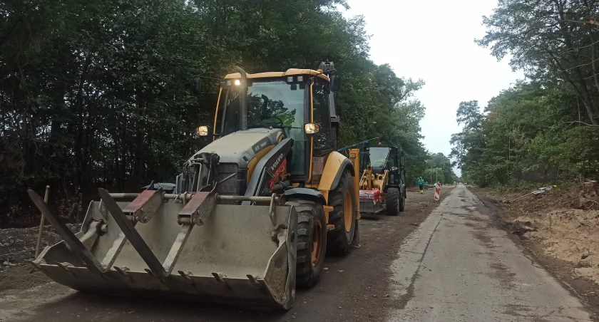 Rozbudowa drogi wojewódzkiej 486 idzie pełną parą – roboty są prowadzone w kilku miejscach
