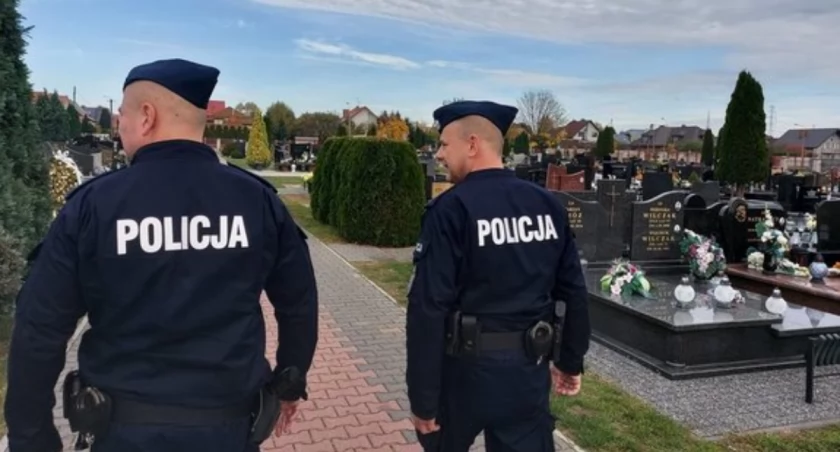 Okradł ją na cmentarzu - złodziejem był... cyrkowiec 