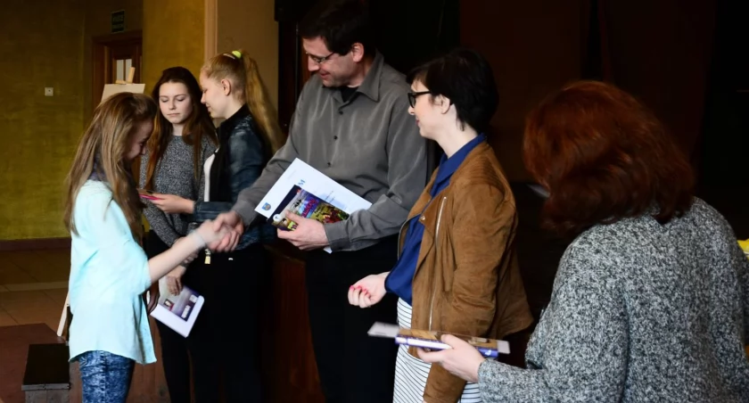 Konkurs czytelniczy dla uczniów - nagrodą spotkanie z podróżnikiem 