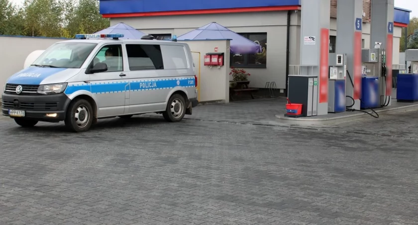 Kradzież paliwa. 40-latek zamienił tablice rejestracyjne
