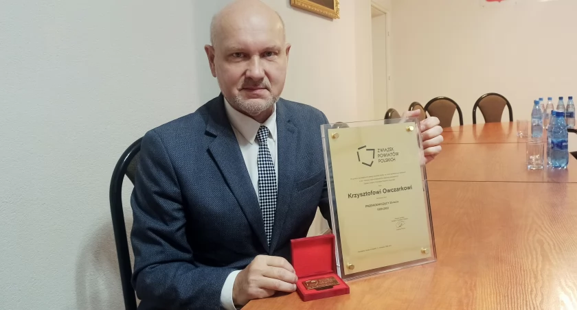 Krzysztof Owczarek od ćwierćwiecza kieruje pracami rady powiatu wieluńskiego 