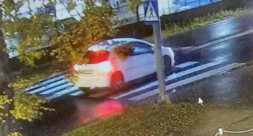 Potrąciła pieszą i uciekła! Policja apeluje o pomoc! 
