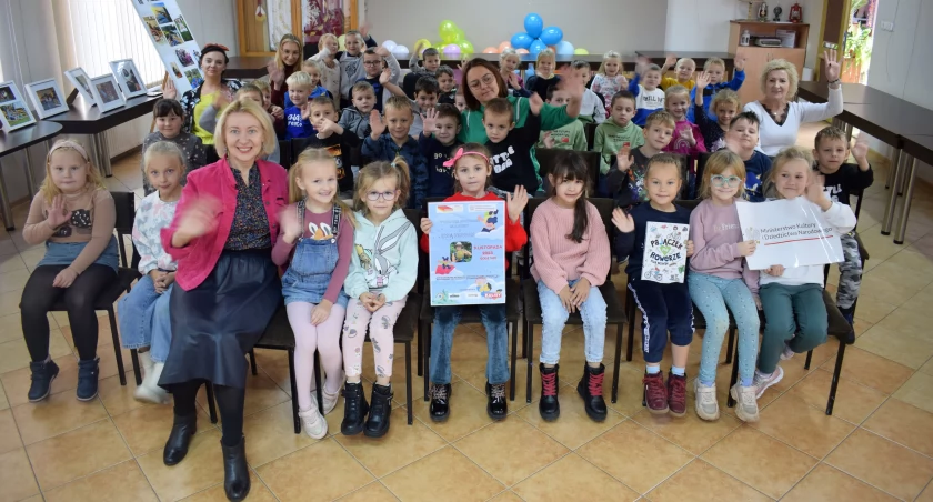 Spotkanie z pisarką Ewą Nowak w Gminnej Bibliotece Publicznej w Osjakowie 