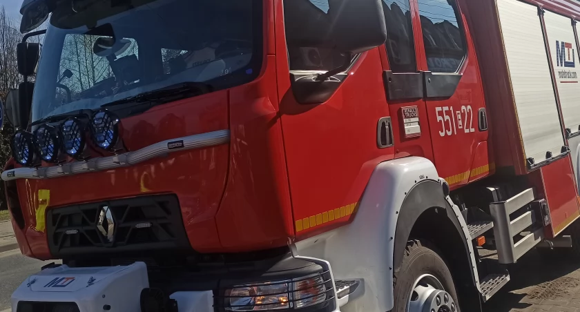 Pożar budynku handlowego w Działoszynie – bez dużych strat