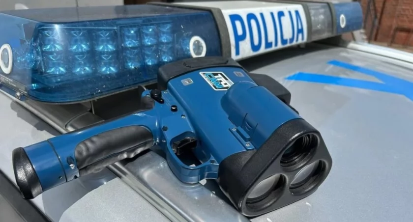Rozpędził się w Pajęcznie do setki – pirat drogowy ukarany