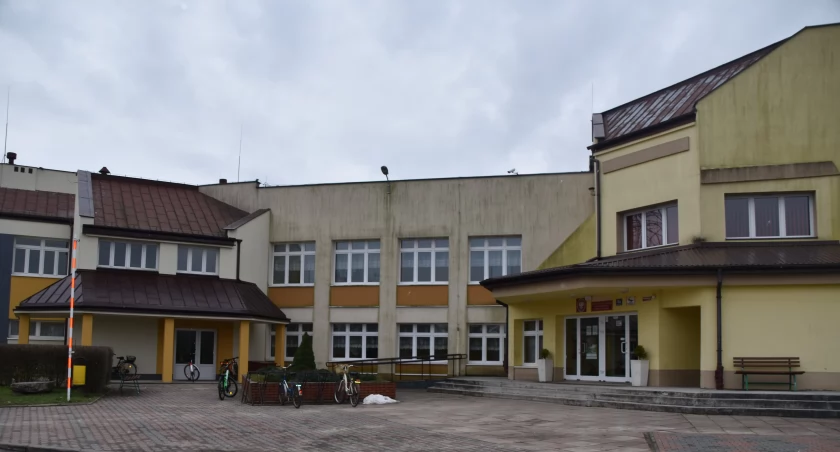 Czy w Zespole Szkolno-Przedszkolnym w Strzelcach Wielkich jest zimno?