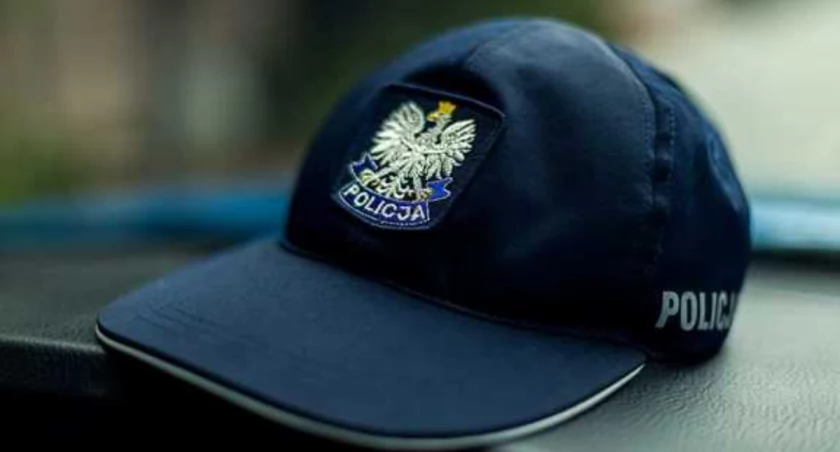 Pijany kierowca i awaria samochodu - na jego drodze stanął policjant po służbie 