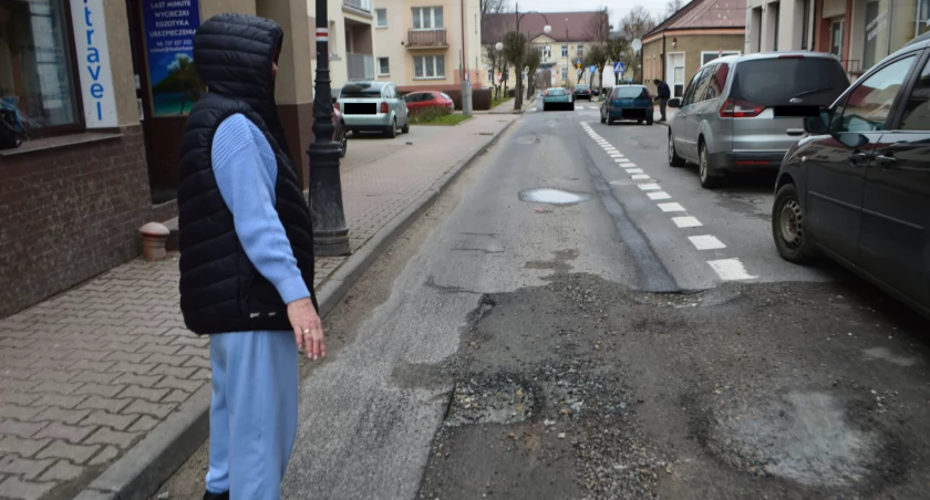 Burmistrz dziękuje za obywatelską postawę, a problem ciągle jest 