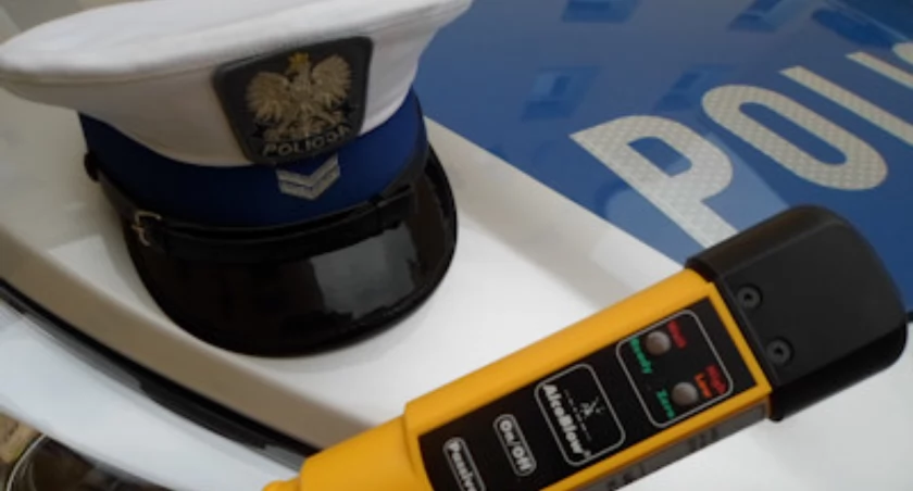 23-letni kierowca zatrzymany. Wydmuchał 2,5 promila