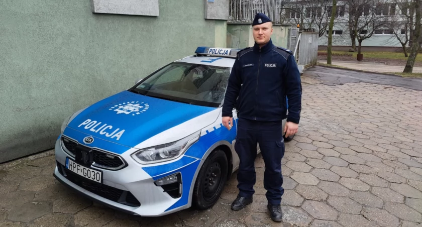 Wskoczyła do wody, chcąc popełnić samobójstwo - uratował ją policjant