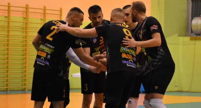 LKS Czarni Rząśnia grają w sobotę 