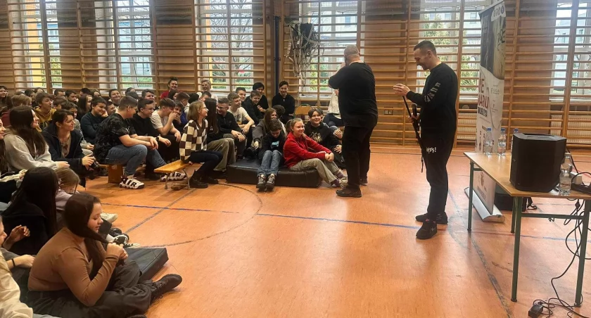 RYMcerze dali występ w Pajęcznie - spotkanie ku przestrodze młodzieży