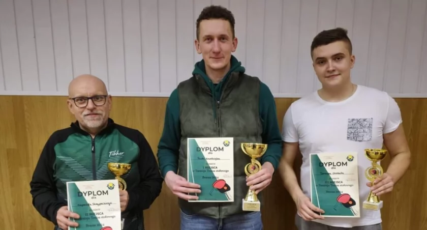 W Brzozie rywalizowali pingpongiści