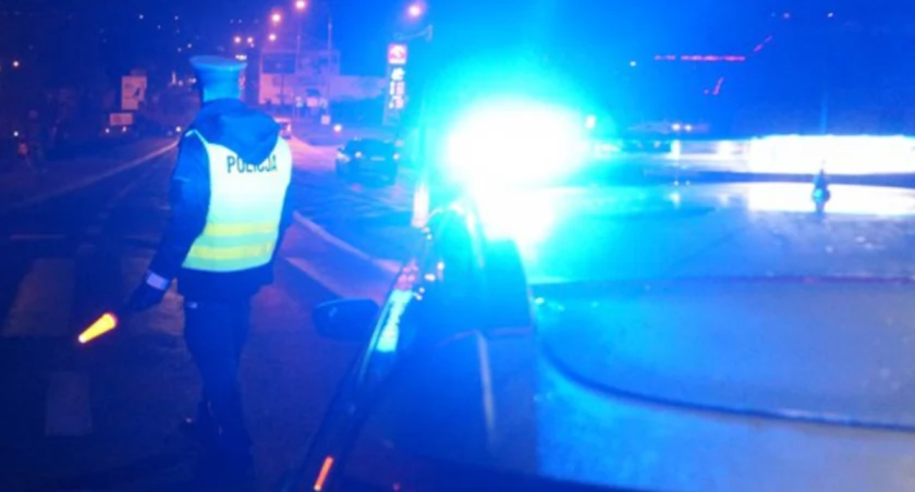 Nocny rajd pijanego 34-latka. Pędził 103 km/h! 