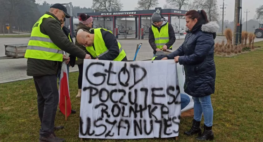 Blokowali drogę w Osjakowie – protest rolników
