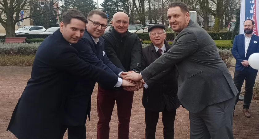 Kandydaci Koalicji Wieluńskiej podpisali porozumienie programowe