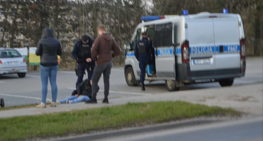 Pijana matka trafiła do izby wytrzeźwień, chłopczyk pod opiekę babci 
