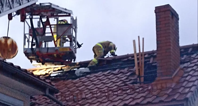 Pożar domu jednorodzinnego w Kraszkowicach – ogromne straty