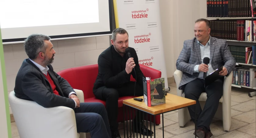Promocja książki „Kościoły drewniane ziemi wieluńskiej” i spotkanie z jej autorem Damianem Langnerem