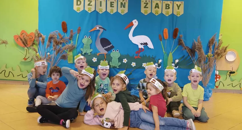 Dzień żaby w Publicznym Przedszkolu w Ostrówku 