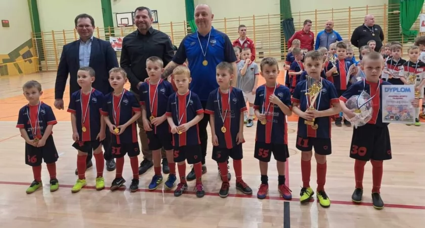 Z cyklu: Pogadajmy o piłce. Akademia Sportu Pajęczno.