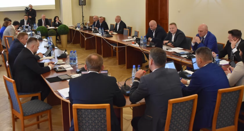 Gmina Wieluń chce sprzedać teren inwestycyjny w Jodłowcu - szansa na 400 miejsc pracy 