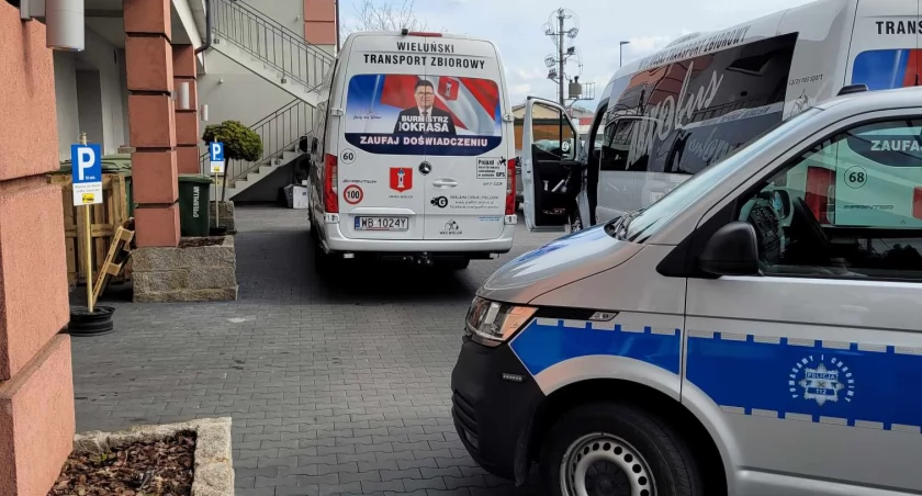Czy jeżdżące plakaty z kandydatem na burmistrza naruszyły ciszę wyborczą?